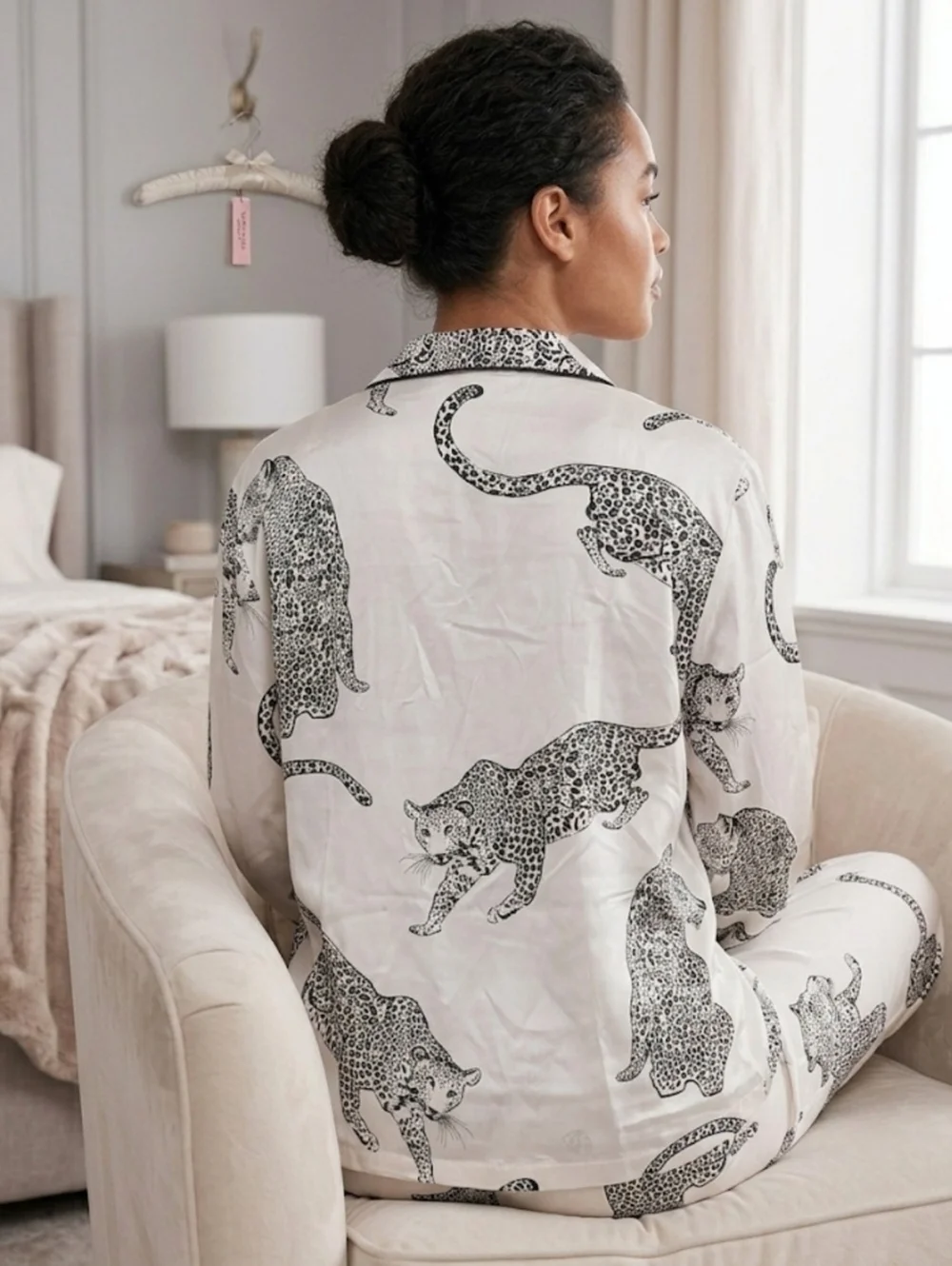 Victoria’s Secret Satin Pajama Top - Black & White Snow Leopard Size XL
